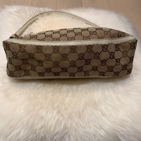 Authentic Gucci Abbey GG canvas pochette - Picture 2 of 16